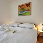Peaceful Countryside With Terrace - One Bedroom With Terrace Nyaraló