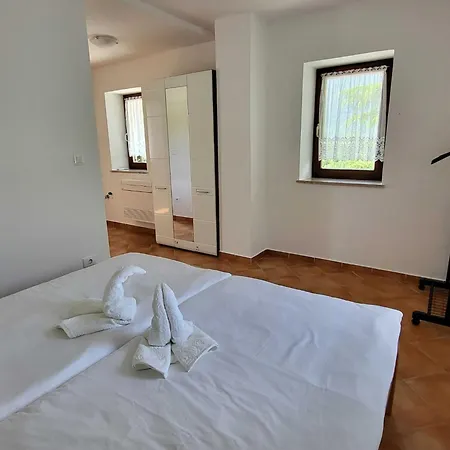 Peaceful Countryside With Terrace - One Bedroom With Terrace