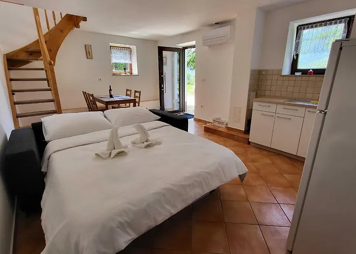 Peaceful Countryside With Terrace - One Bedroom With Terrace Tatil Evi *