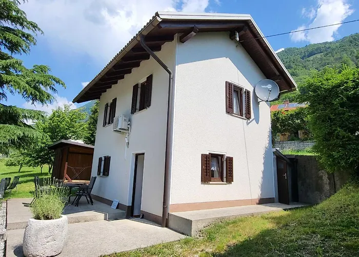 Peaceful Countryside With Terrace - One Bedroom With Terrace Tatil Evi