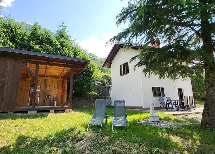 Peaceful Countryside With Terrace - One Bedroom With Terrace Tatil Evi